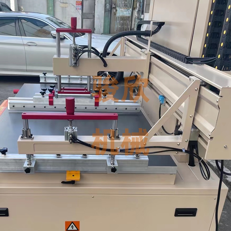 南京絲印機(jī)廠家，南京移印機(jī)廠家，駿欣機(jī)械玻璃絲印機(jī)印刷精度高